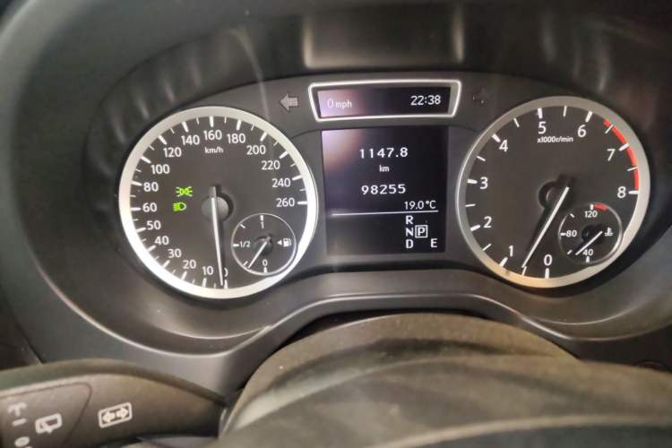 Used Infiniti QX30 2017 1.6T Two-Wheel-Drive Sport Edition Instrument Cluster