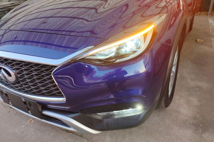 Used Infiniti QX30 2017 1.6T Two-Wheel-Drive Sport Edition Left Front Headlight