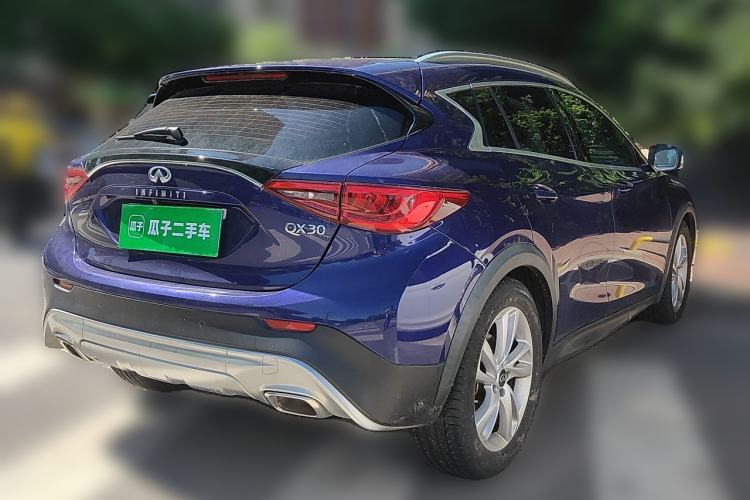 Used Infiniti QX30 2017 1.6T Two-Wheel Drive Fashion Edition Rear Right 45 Deg