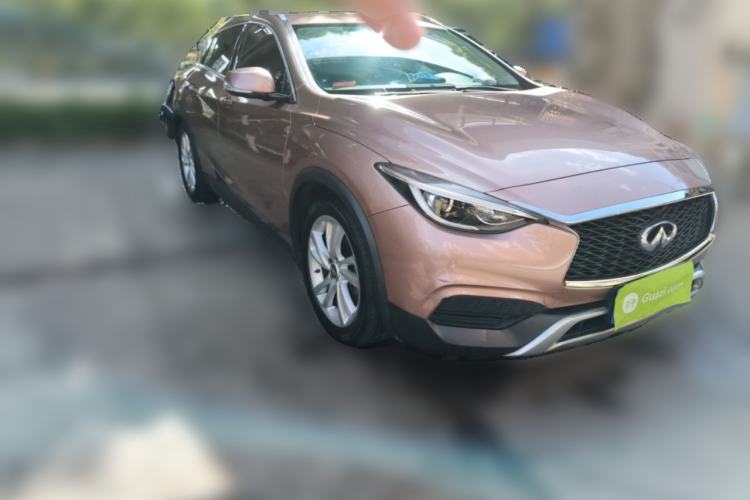 Used Infiniti QX30 2017 1.6T Two-Wheel Drive Fashion Edition Exterior 2