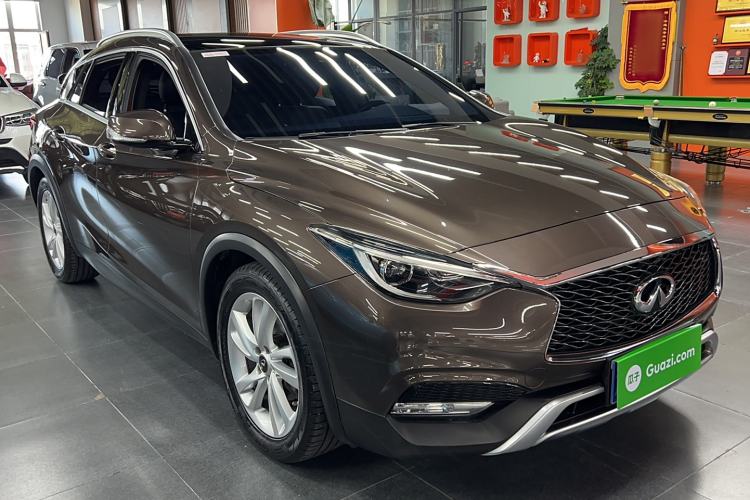Used Infiniti QX30 2017 1.6T Two-Wheel-Drive Sport Edition Exterior 2