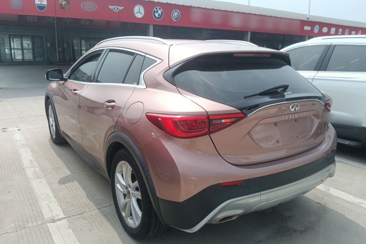 Used Infiniti QX30 2017 1.6T Two-Wheel Drive Fashion Edition Exterior 2