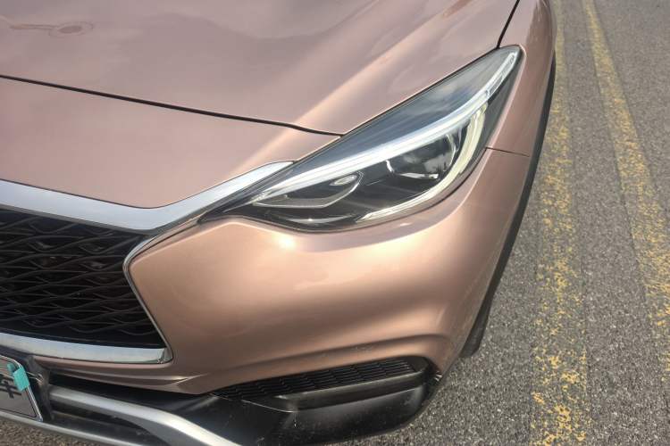 Used Infiniti QX30 2017 2.0T Four-Wheel Drive Sport Edition Exterior 4
