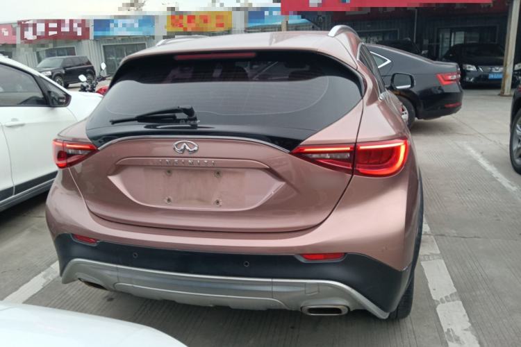 Used Infiniti QX30 2017 1.6T Two-Wheel Drive Fashion Edition Exterior 4