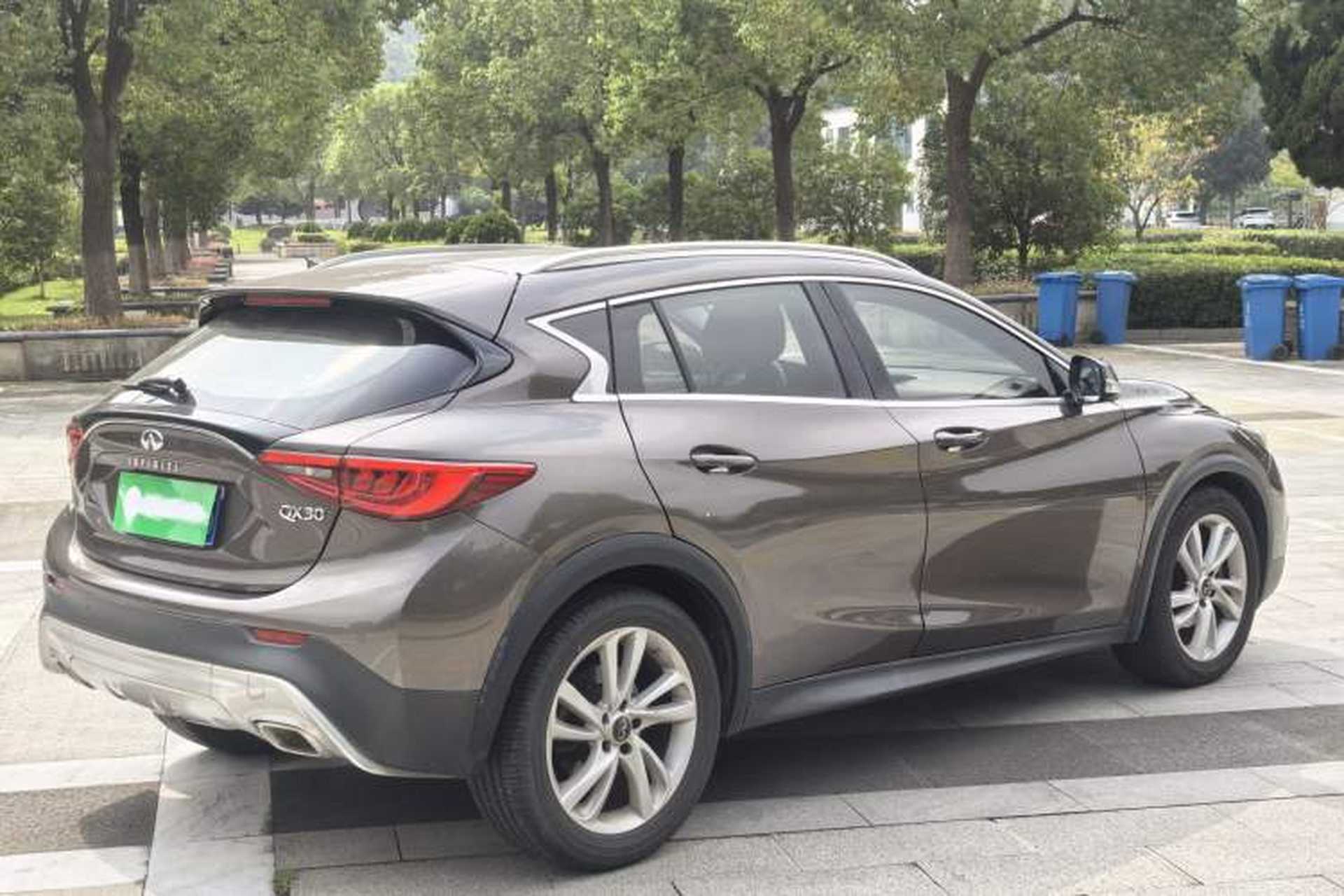 Used Infiniti QX30 2017 1.6T Two-Wheel Drive Fashion Edition Exterior 5