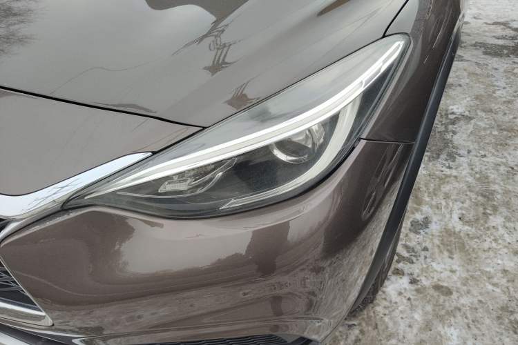 Used Infiniti QX30 2017 1.6T Two-Wheel Drive Fashion Edition Exterior 6