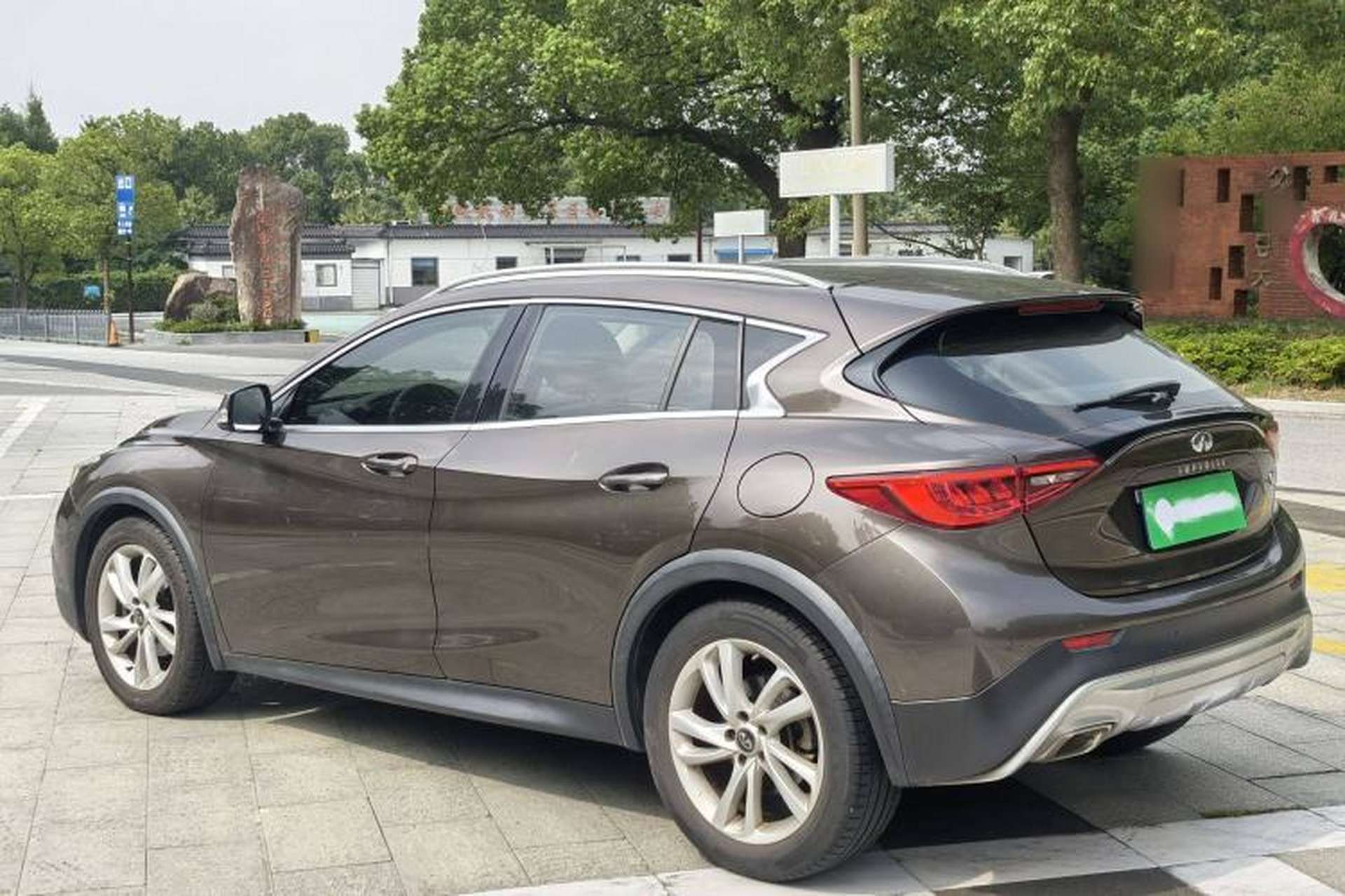 Used Infiniti QX30 2017 1.6T Two-Wheel Drive Fashion Edition Exterior 6