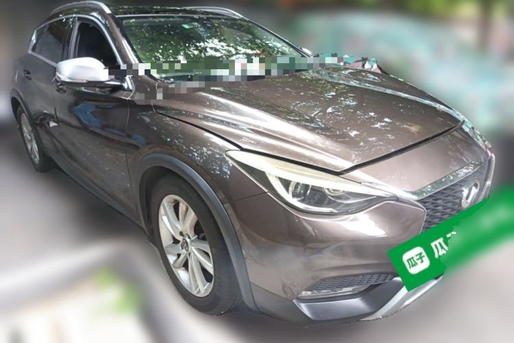 Used Infiniti QX30 2017 1.6T Two-Wheel-Drive Sport Edition Front Right 45 Deg