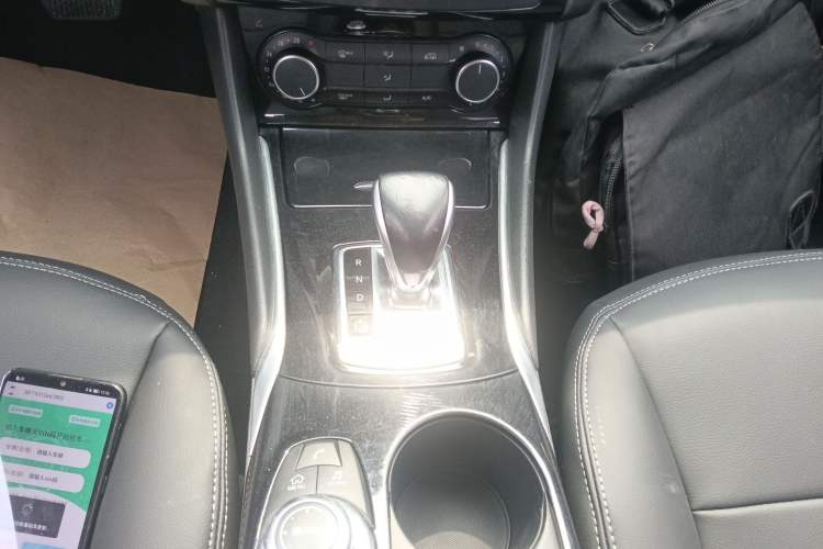 Used Infiniti QX30 2017 1.6T Two-Wheel Drive Fashion Edition Gear Lever