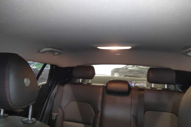Used Infiniti QX30 2017 1.6T Two-Wheel Drive Fashion Edition Headliner