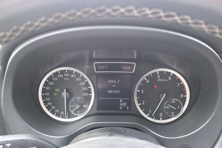 Used Infiniti QX30 2017 1.6T Two-Wheel Drive Fashion Edition Interior 4