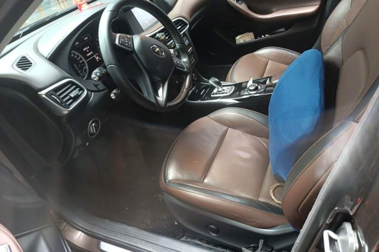 Used Infiniti QX30 2017 1.6T Two-Wheel-Drive Sport Edition Left Front Seat
