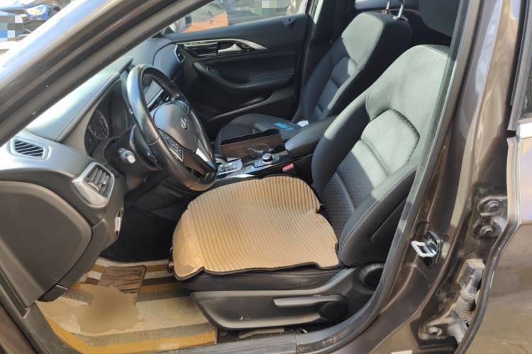 Used Infiniti QX30 2017 1.6T Two-Wheel Drive Fashion Edition Left Front Seat