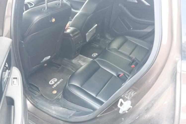 Used Infiniti QX30 2017 1.6T Two-Wheel-Drive Sport Edition Left Rear Seat