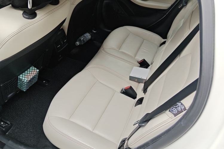 Used Infiniti QX30 2017 1.6T Two-Wheel-Drive Sport Edition Left Rear Seat