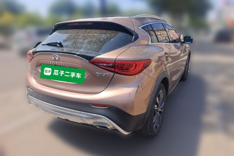 Used Infiniti QX30 2017 2.0T Four-Wheel Drive Fashion Edition Rear Right 45 Deg