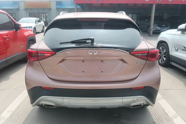 Used Infiniti QX30 2017 1.6T Two-Wheel Drive Fashion Edition Rear