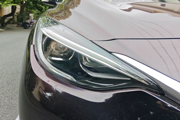 Used Infiniti QX30 2017 1.6T Two-Wheel-Drive Sport Edition Right Front Headlight