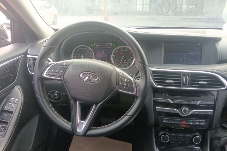 Used Infiniti QX30 2017 1.6T Two-Wheel Drive Fashion Edition Steering Wheel