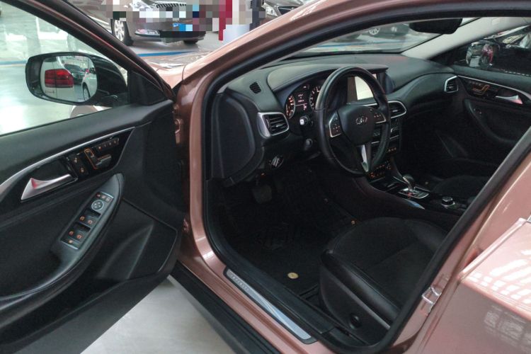 Used Infiniti QX30 2017 2.0T Four-Wheel Drive Sport Edition Driver Seat