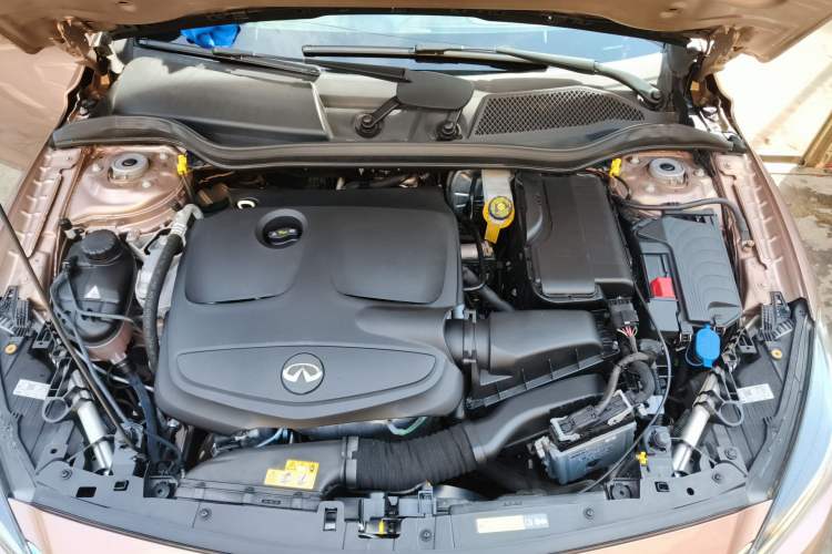 Used Infiniti QX30 2017 1.6T Two-Wheel Drive Fashion Edition Engine Bay