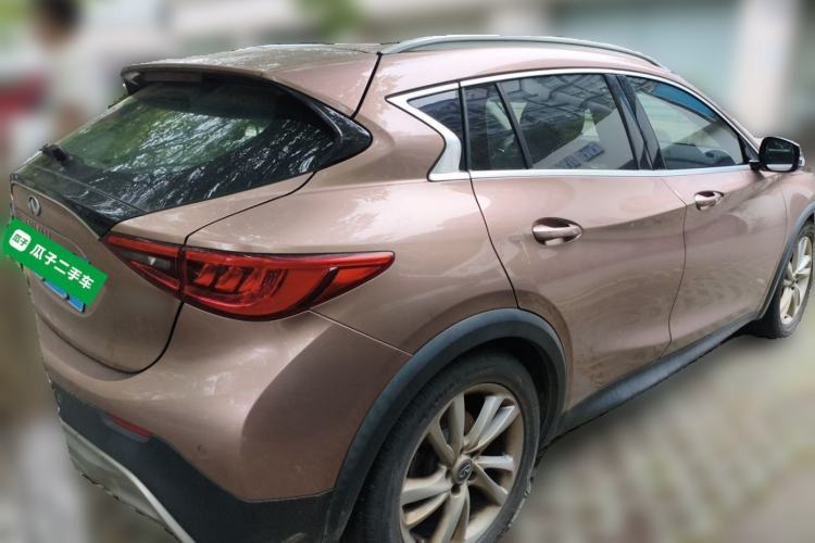 Used Infiniti QX30 2017 1.6T Two-Wheel-Drive Sport Edition Rear Right 45 Deg