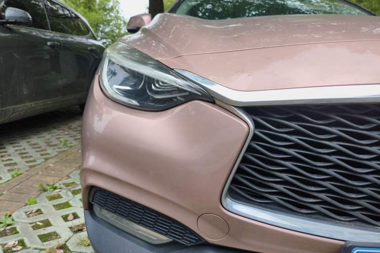 Used Infiniti QX30 2017 1.6T Two-Wheel-Drive Sport Edition Right Front Headlight