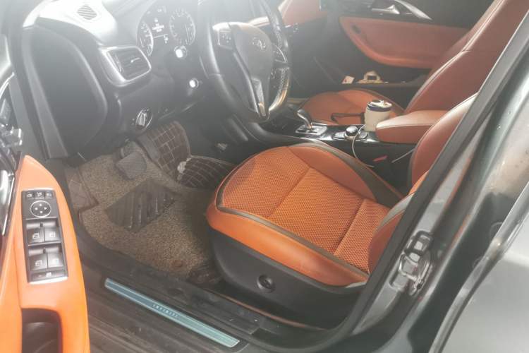 Used Infiniti QX30 2017 2.0T Four-Wheel Drive Sport Edition Driver Seat