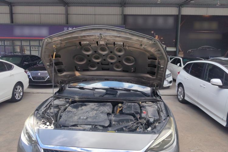 Used Infiniti QX30 2017 1.6T Two-Wheel-Drive Sport Edition Engine Bay