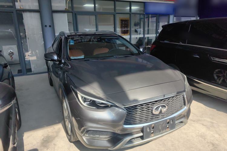 Used Infiniti QX30 2017 1.6T Two-Wheel-Drive Sport Edition Exterior 2