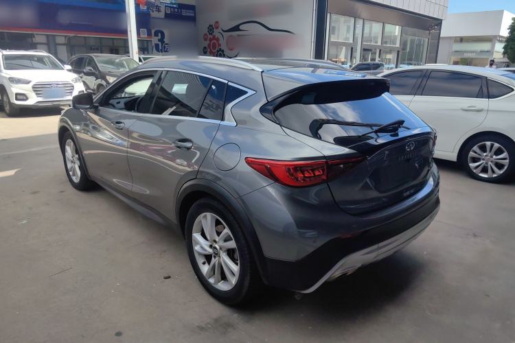 Used Infiniti QX30 2017 1.6T Two-Wheel-Drive Sport Edition Exterior 3