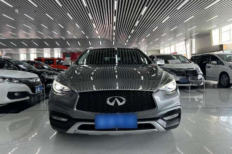 Used Infiniti QX30 2017 1.6T Two-Wheel-Drive Sport Edition Exterior 5