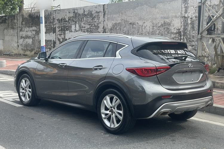 Used Infiniti QX30 2017 1.6T Two-Wheel-Drive Sport Edition Exterior 7