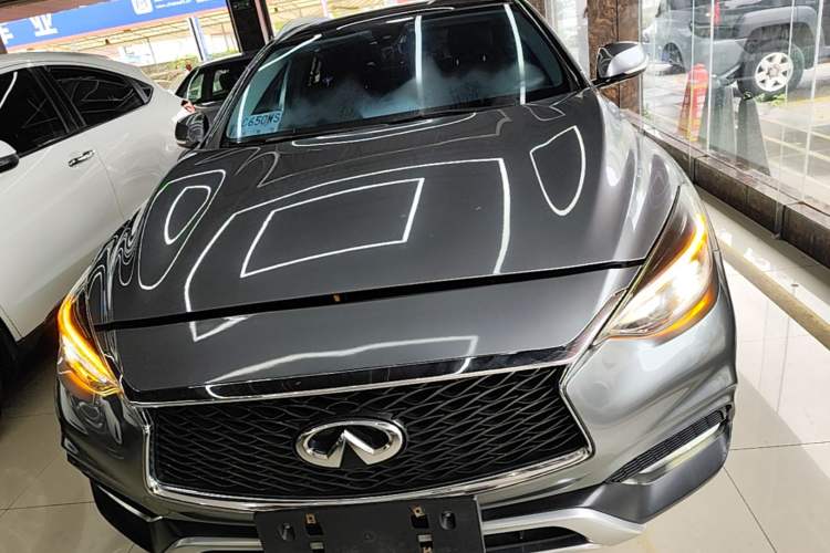 Used Infiniti QX30 2017 1.6T Two-Wheel-Drive Sport Edition Front