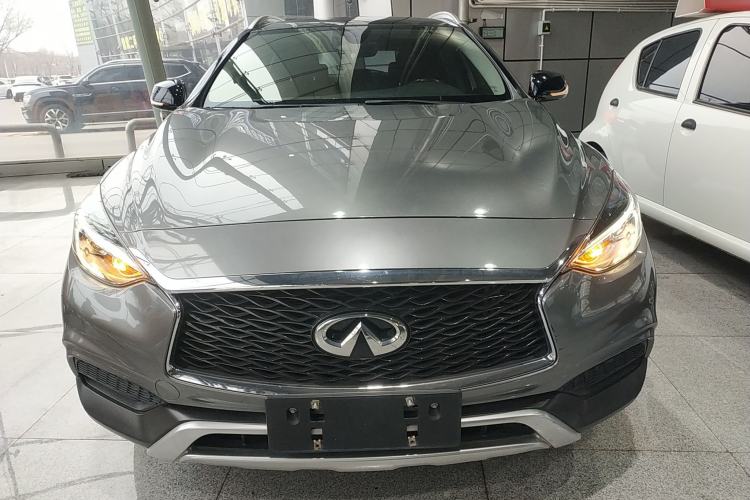 Used Infiniti QX30 2017 2.0T Four-Wheel Drive Fashion Edition Front