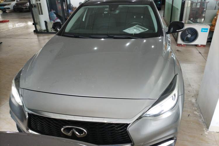 Used Infiniti QX30 2017 1.6T Two-Wheel-Drive Sport Edition Front