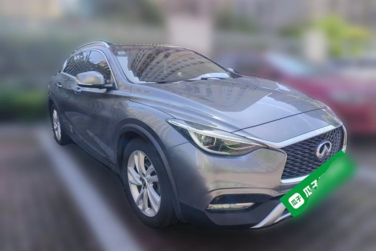 Used Infiniti QX30 2017 1.6T Two-Wheel-Drive Sport Edition Front Right 45 Deg