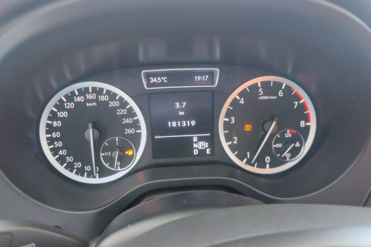 Used Infiniti QX30 2017 1.6T Two-Wheel-Drive Sport Edition Instrument Cluster