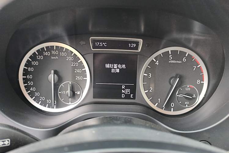 Used Infiniti QX30 2017 1.6T Two-Wheel Drive Fashion Edition Instrument Cluster