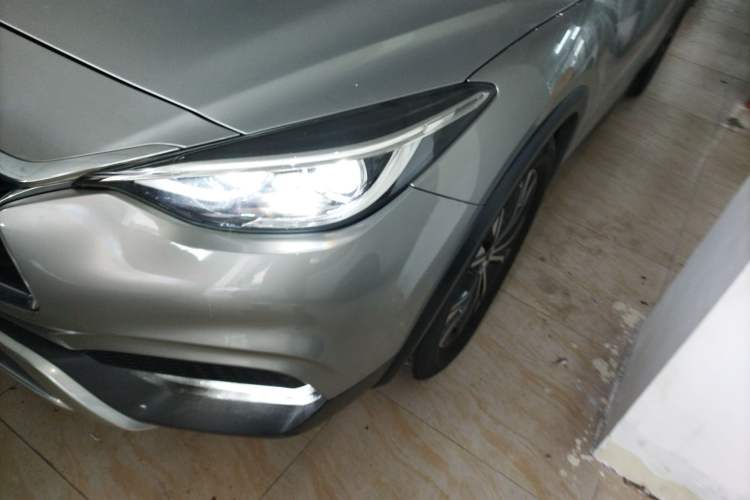 Used Infiniti QX30 2017 1.6T Two-Wheel-Drive Sport Edition Left Front Headlight