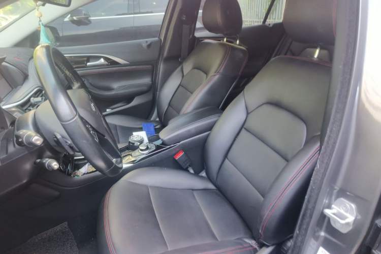 Used Infiniti QX30 2017 1.6T Two-Wheel-Drive Sport Edition Left Front Seat