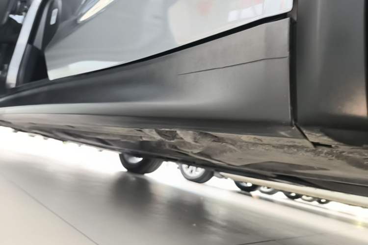 Used Infiniti QX30 2017 1.6T Two-Wheel Drive Fashion Edition Left Side Sill