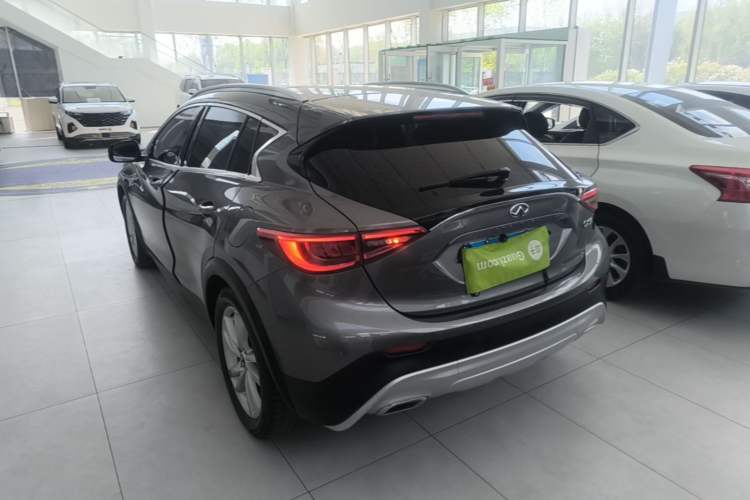 Used Infiniti QX30 2017 1.6T Two-Wheel Drive Fashion Edition Rear Left 45 Deg