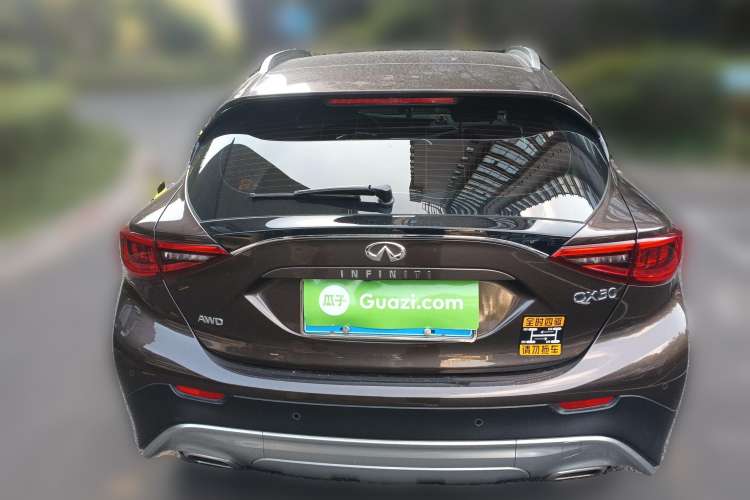Used Infiniti QX30 2017 2.0T Four-Wheel Drive Fashion Edition Rear
