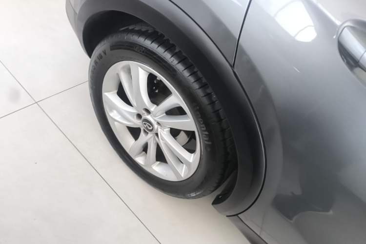 Used Infiniti QX30 2017 1.6T Two-Wheel Drive Fashion Edition Right Rear Wheel Hub