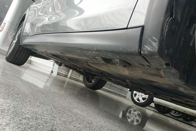 Used Infiniti QX30 2017 2.0T Four-Wheel Drive Fashion Edition Right Side Sill