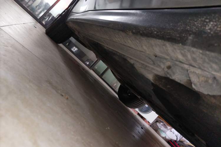 Used Infiniti QX30 2017 1.6T Two-Wheel-Drive Sport Edition Right Side Sill