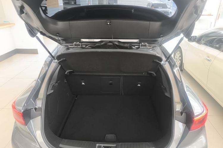 Used Infiniti QX30 2017 1.6T Two-Wheel Drive Fashion Edition Trunk