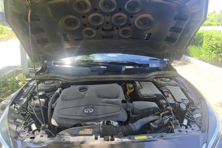 Used Infiniti QX30 2017 1.6T Two-Wheel-Drive Sport Edition Engine Bay