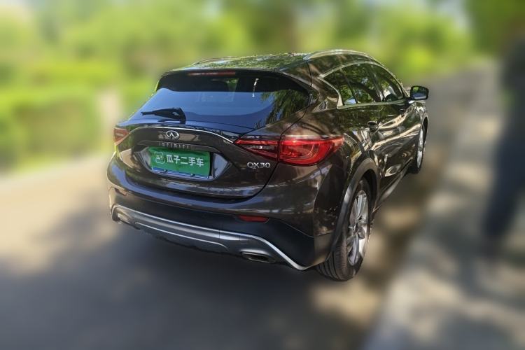 Used Infiniti QX30 2017 1.6T Two-Wheel-Drive Sport Edition Rear Right 45 Deg